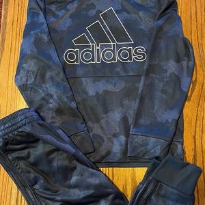 Adidas sweatsuit
